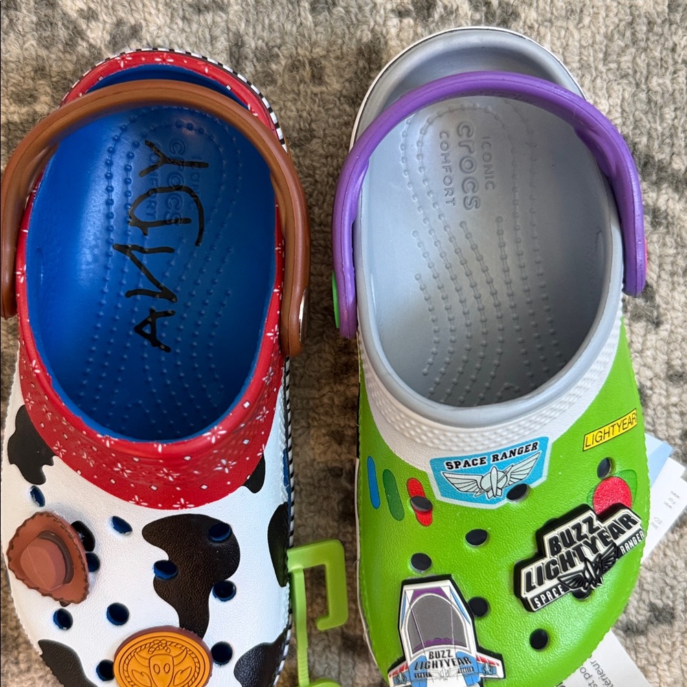 CROCS Kids Toy Story Mix-Matched Clog buzz and woody c10 - Picture 4 of 4